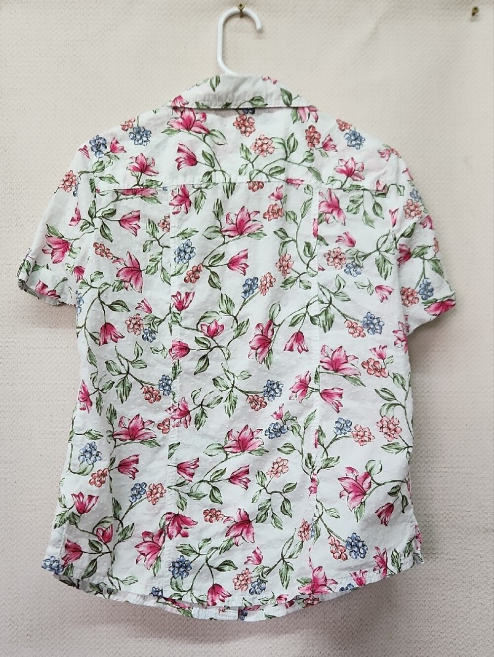 Karen Scott White Floral Button-Down Shirt with Pink Flowers and Green Leaves - Picture 4 of 4